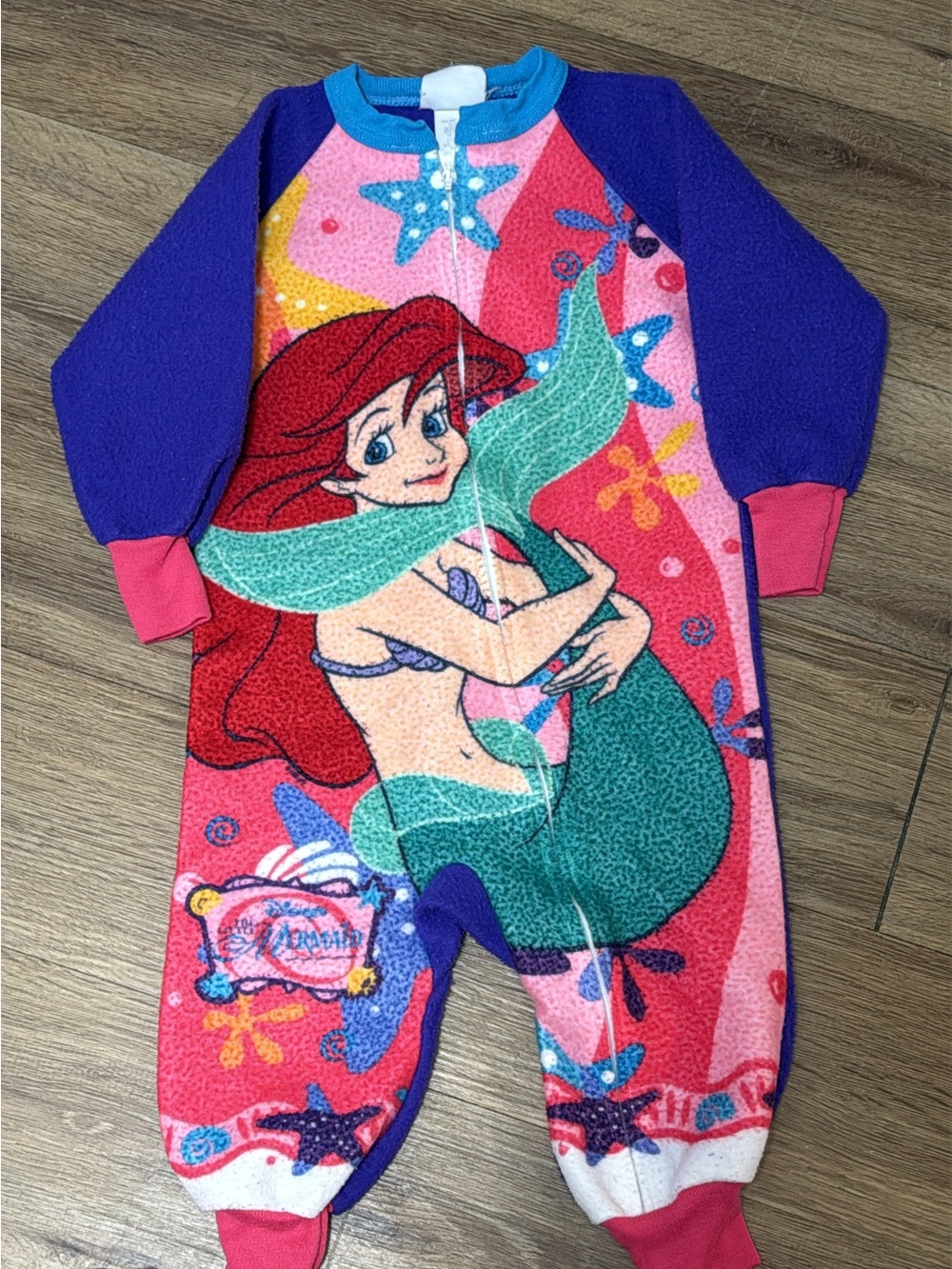 Vintage 90’s The little Mermaid one-piece zip up pajama